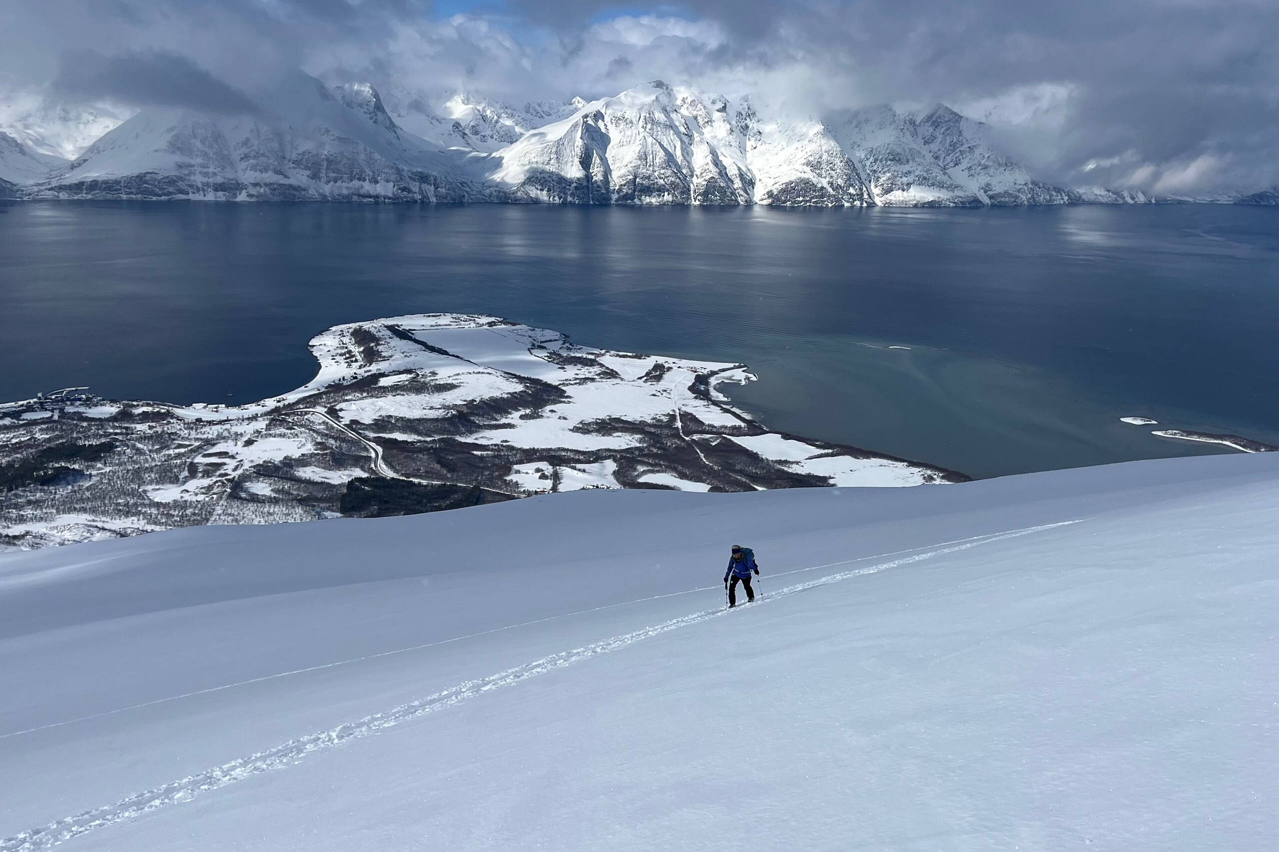 Norwegen – Skitouren Kagen – Arnoya – Uloya – Lyngen Norwegen – Skitouren Kagen – Arnoya – Uloya – Lyngen